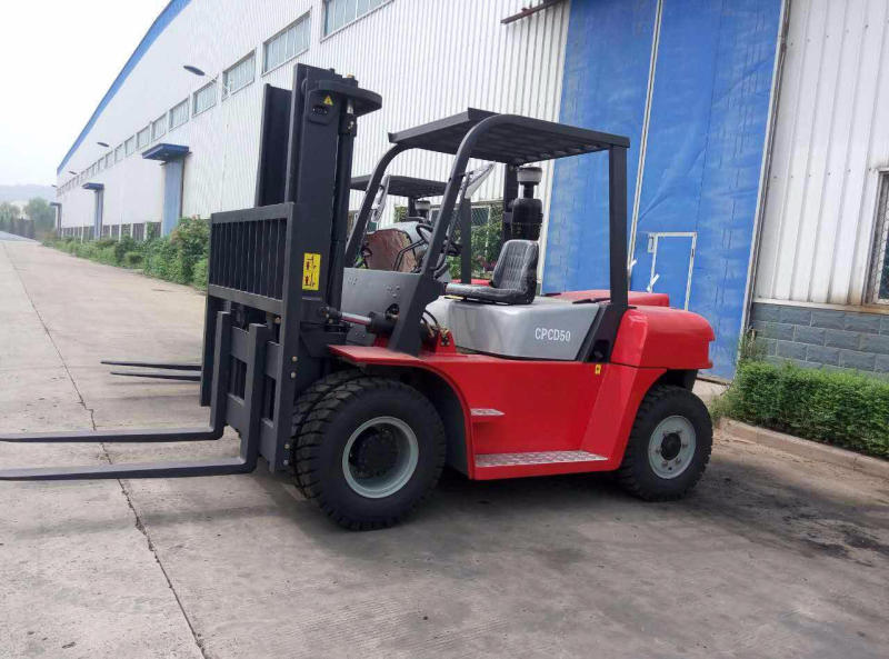 叉車(chē)租賃的優(yōu)點(diǎn)好處